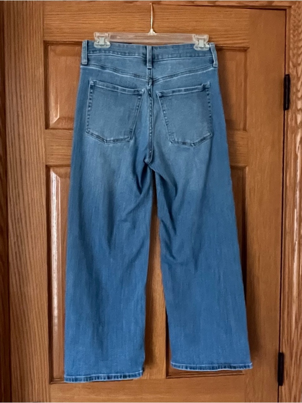 Old Navy Women's High-Rise WOW Wide-Leg Jeans - Picture 2 of 8